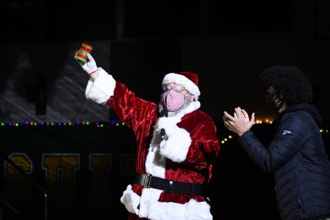 The kickoff of food drive season is here… and that means Santa Clarke is back in town!