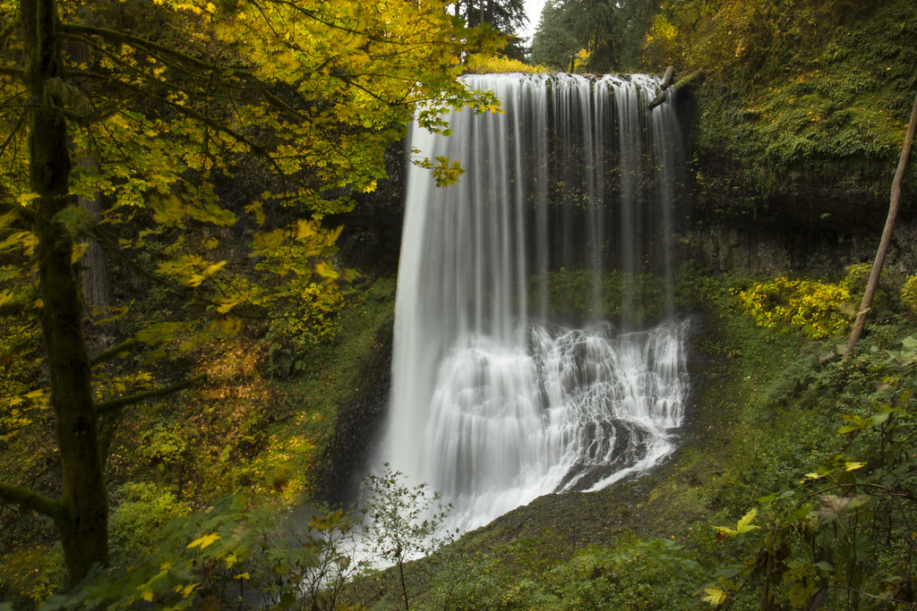 Silver Falls could be an excellent summer activity for students (source: FLICKR)