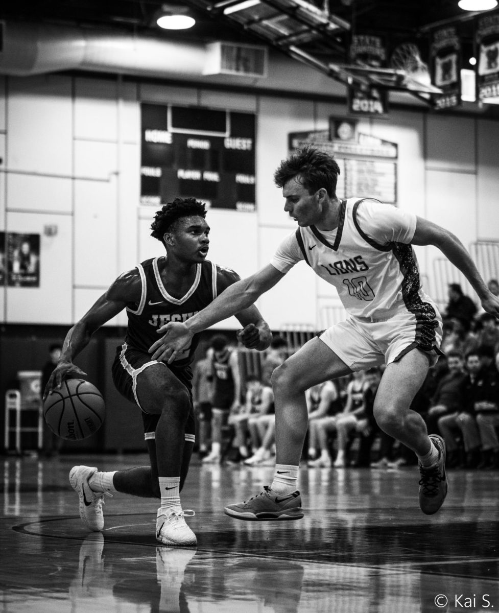 Jesuit defeats West Linn in 2026 basketball.
